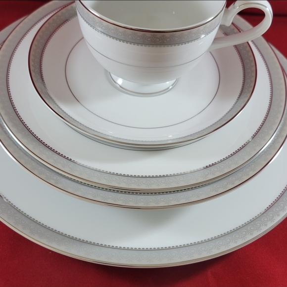 Mikasa Other - Elegant White and Silver Dinnerware Set of One 5 Pices.Mikasa Dinerwere